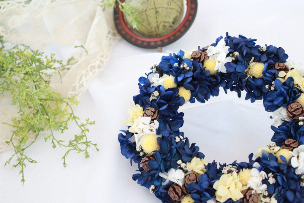 blue-yellow-wreath